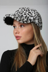 Remsa - Women’s Plush Cap Hat RKŞ-06 Black and White Dotted